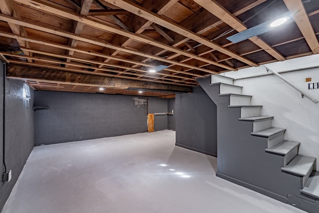 22 Ridge Road South Hadley, MA 01075 - Photo 26 of 36 a view of an empty room