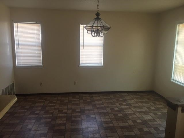 523 55th Street Lubbock, TX 79404 - Photo 4 of 9