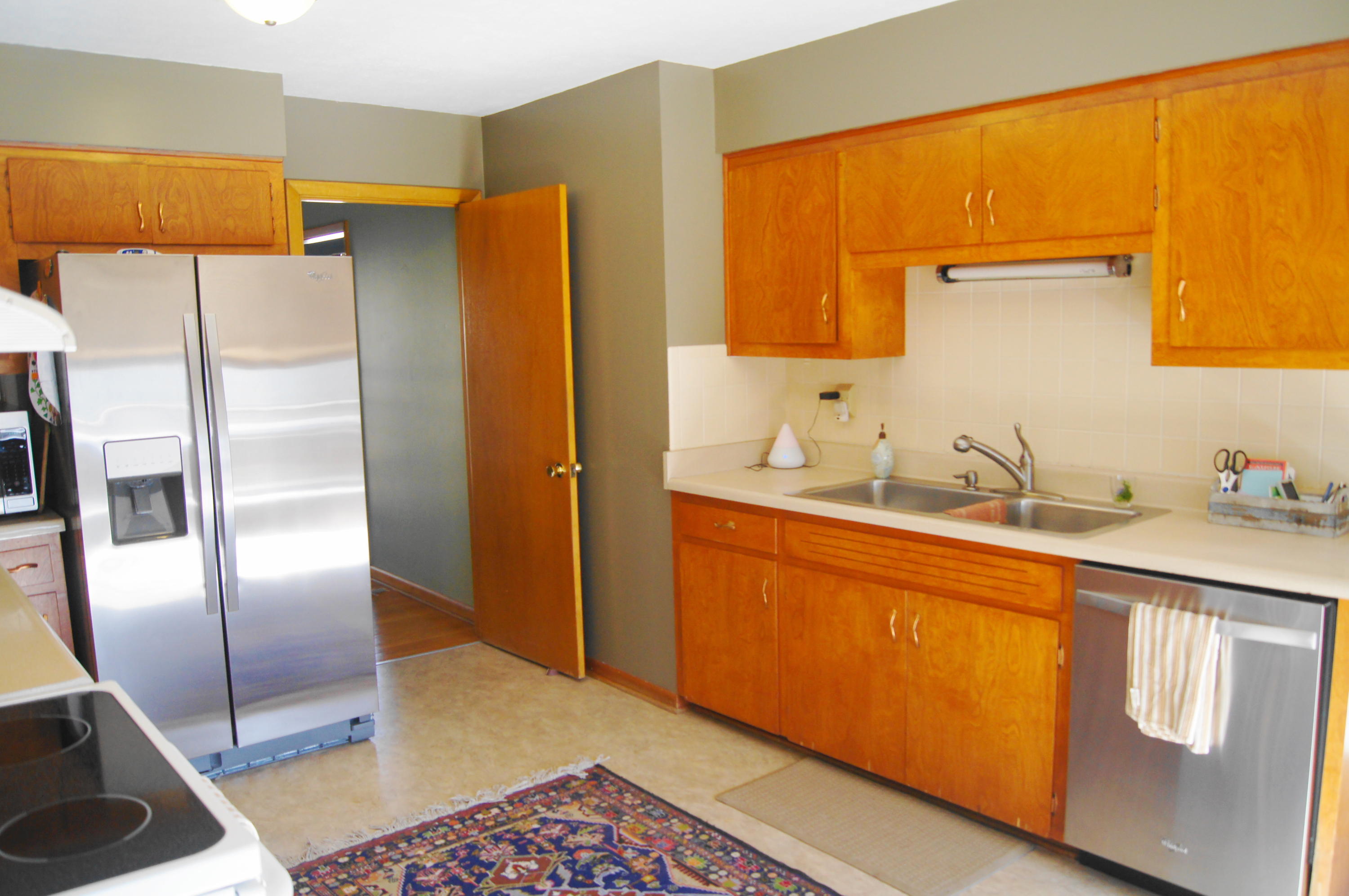 108 Westlook Circle Oak Ridge, TN 37830 - Photo 12 of 32 Kitchen 3.JPG