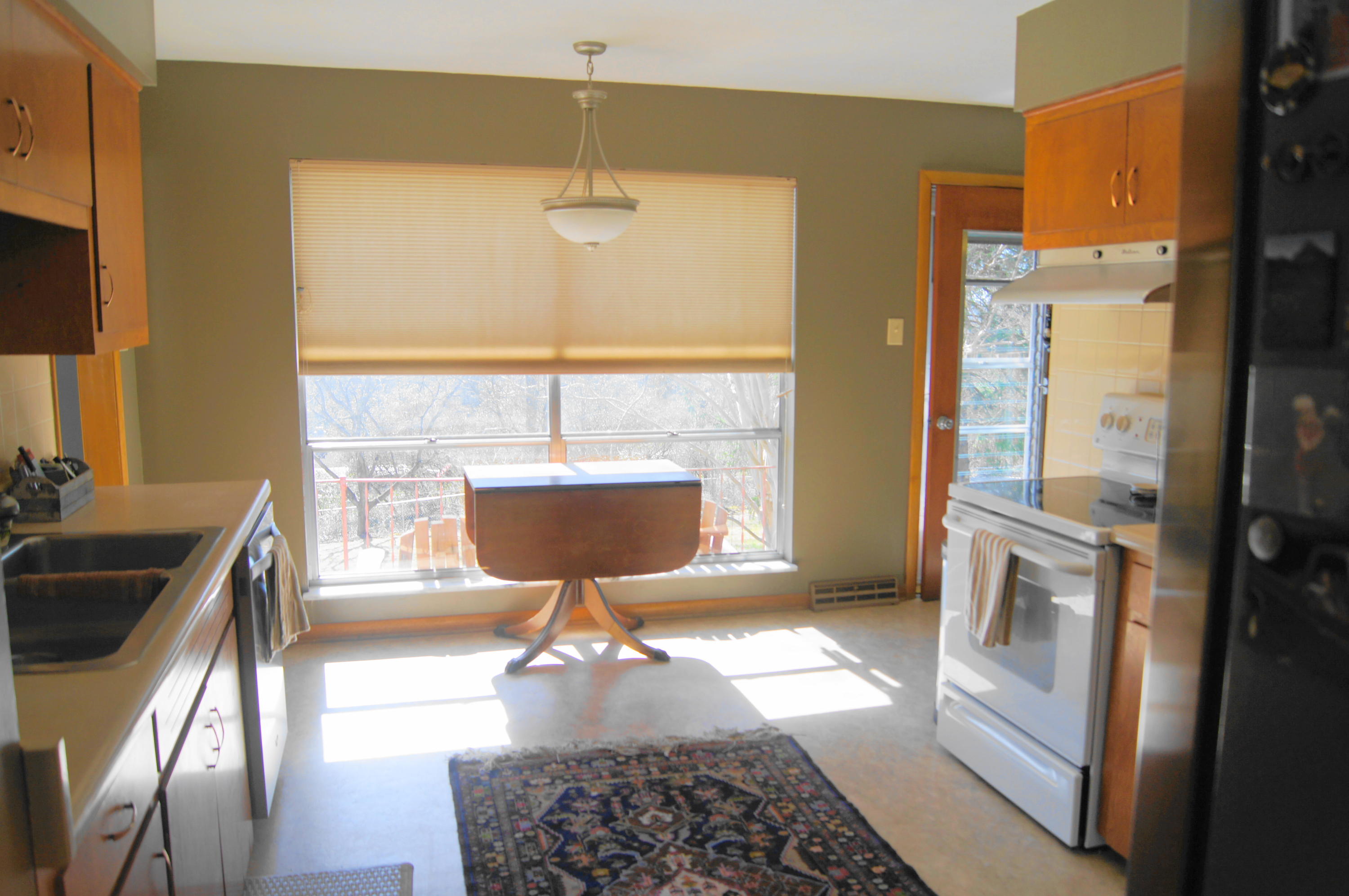 108 Westlook Circle Oak Ridge, TN 37830 - Photo 14 of 32 Kitchen 2.JPG