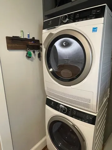 $2,500 | 12 Winnemay Street, Unit 1, Natick, MA 01760