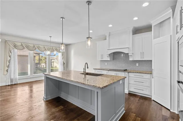 $650,000 | 4060 Northeast Timberlake Drive, Lee's Summit, MO 64064