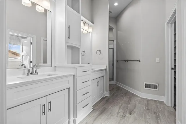 $650,000 | 4060 Northeast Timberlake Drive, Lee's Summit, MO 64064