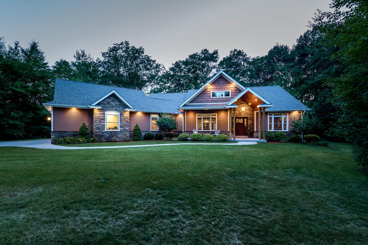 760 South Hidden Ridge Midland, MI 48640 - Photo 2 of 69 Gallery Image 2