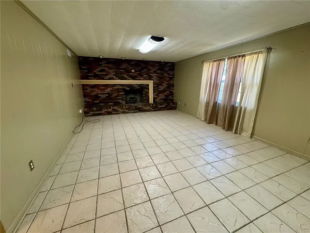 $240,000 | 103 Hermitage Road, Pineville, LA 71360