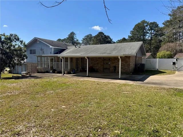 $240,000 | 103 Hermitage Road, Pineville, LA 71360