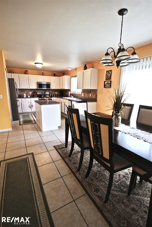 22497 Rambling Drive Macomb, MI 48044 - Photo 5 of 44 31375181-4.JPG
