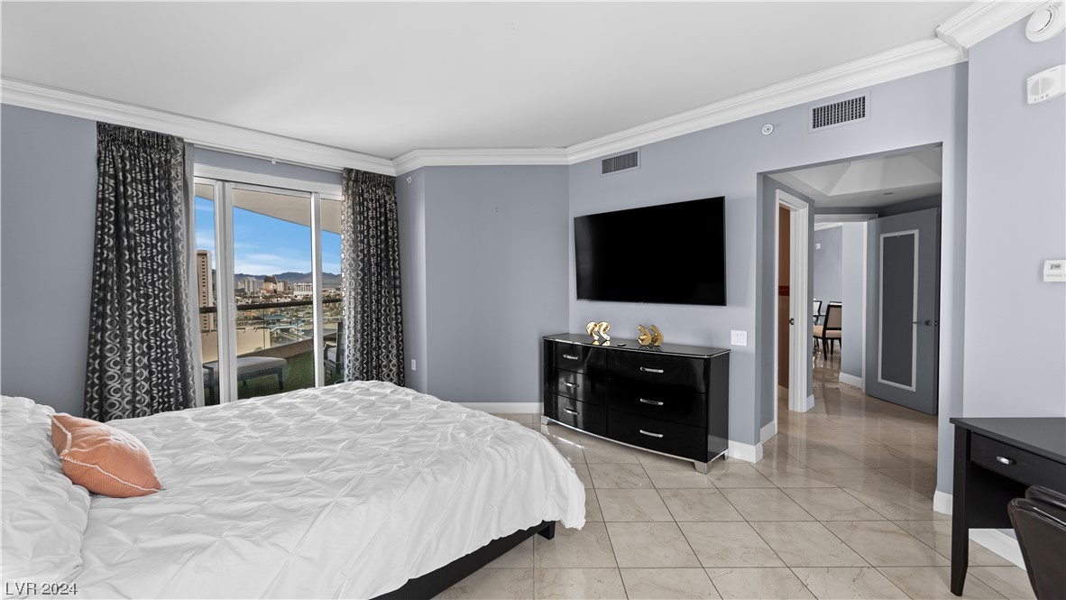 2777 Paradise Road, Unit 1503 Las Vegas, NV 89109 - Photo 34 of 78 Primary En Suite Bedroom