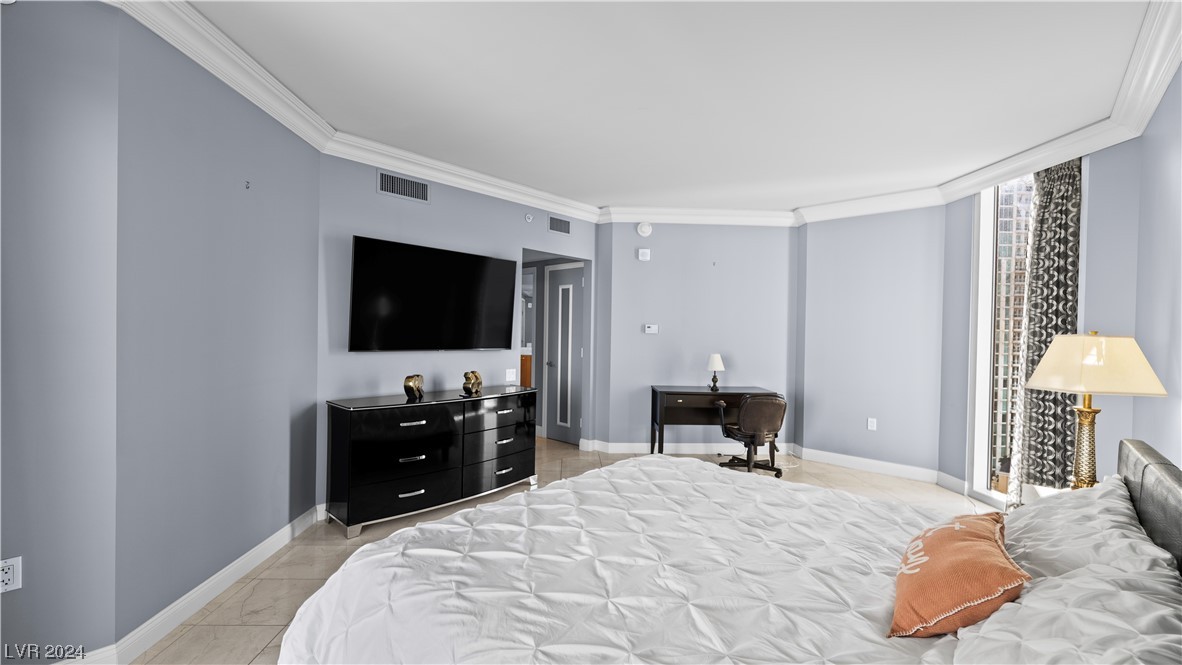 2777 Paradise Road, Unit 1503 Las Vegas, NV 89109 - Photo 35 of 78 Primary En Suite Bedroom