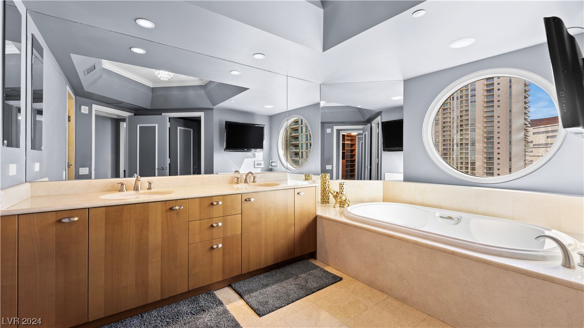 2777 Paradise Road, Unit 1503 Las Vegas, NV 89109 - Photo 40 of 78 Primary Bathroom