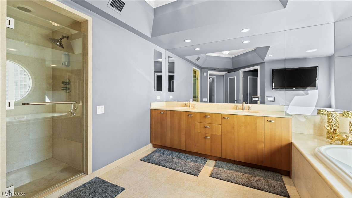 2777 Paradise Road, Unit 1503 Las Vegas, NV 89109 - Photo 42 of 78 Primary Bathroom