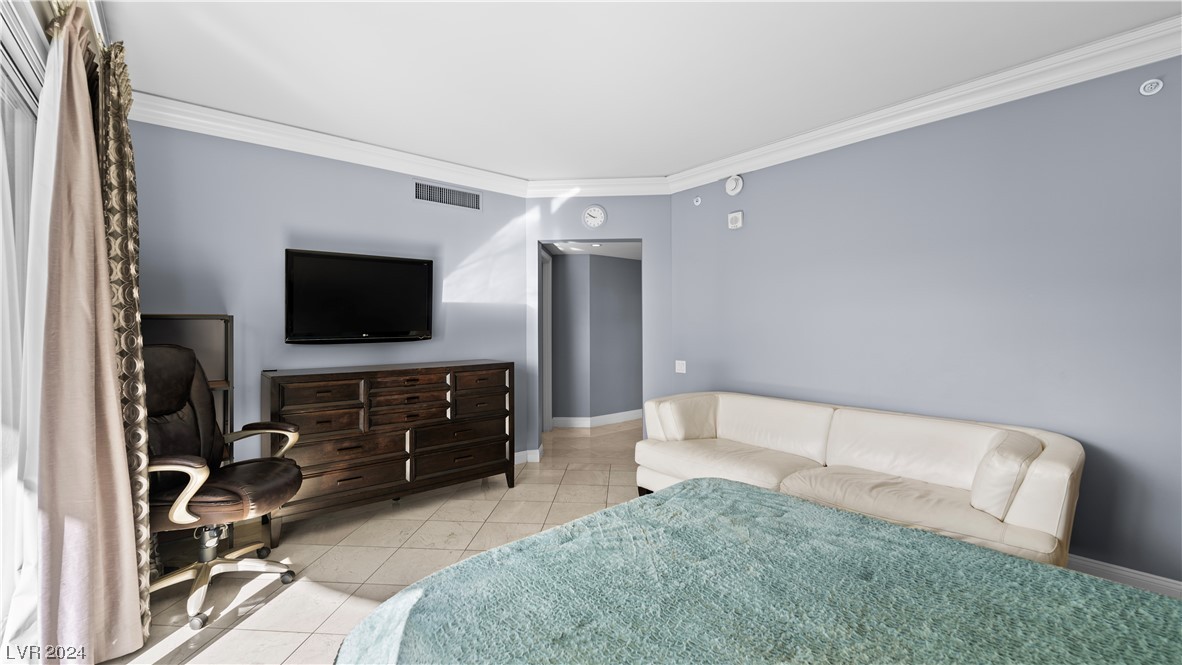 2777 Paradise Road, Unit 1503 Las Vegas, NV 89109 - Photo 50 of 78 Secondary En Suite Bedroom