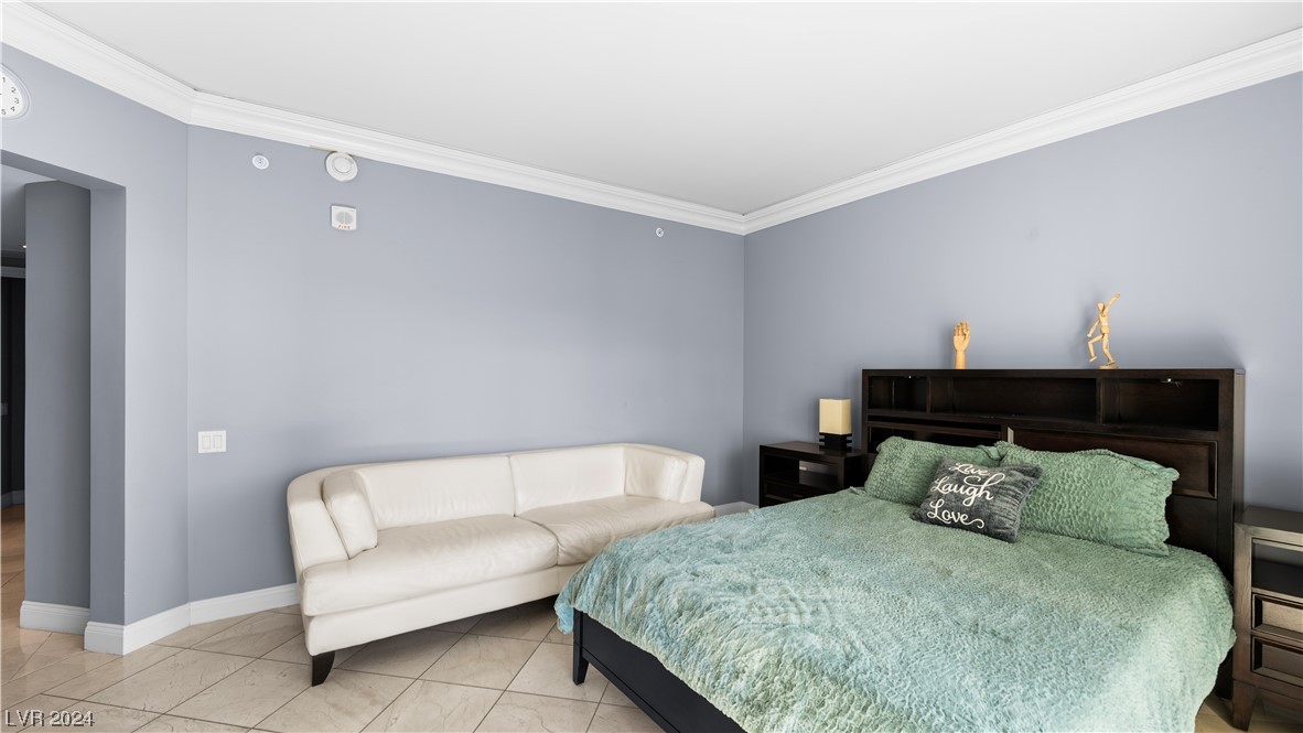 2777 Paradise Road, Unit 1503 Las Vegas, NV 89109 - Photo 51 of 78 Secondary En Suite Bedroom