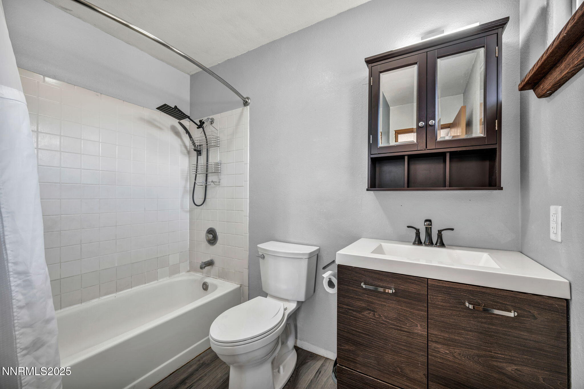 17475 Egret Lane Reno, NV 89508 - Photo 43 of 67 a bathroom with a sink a toilet and shower