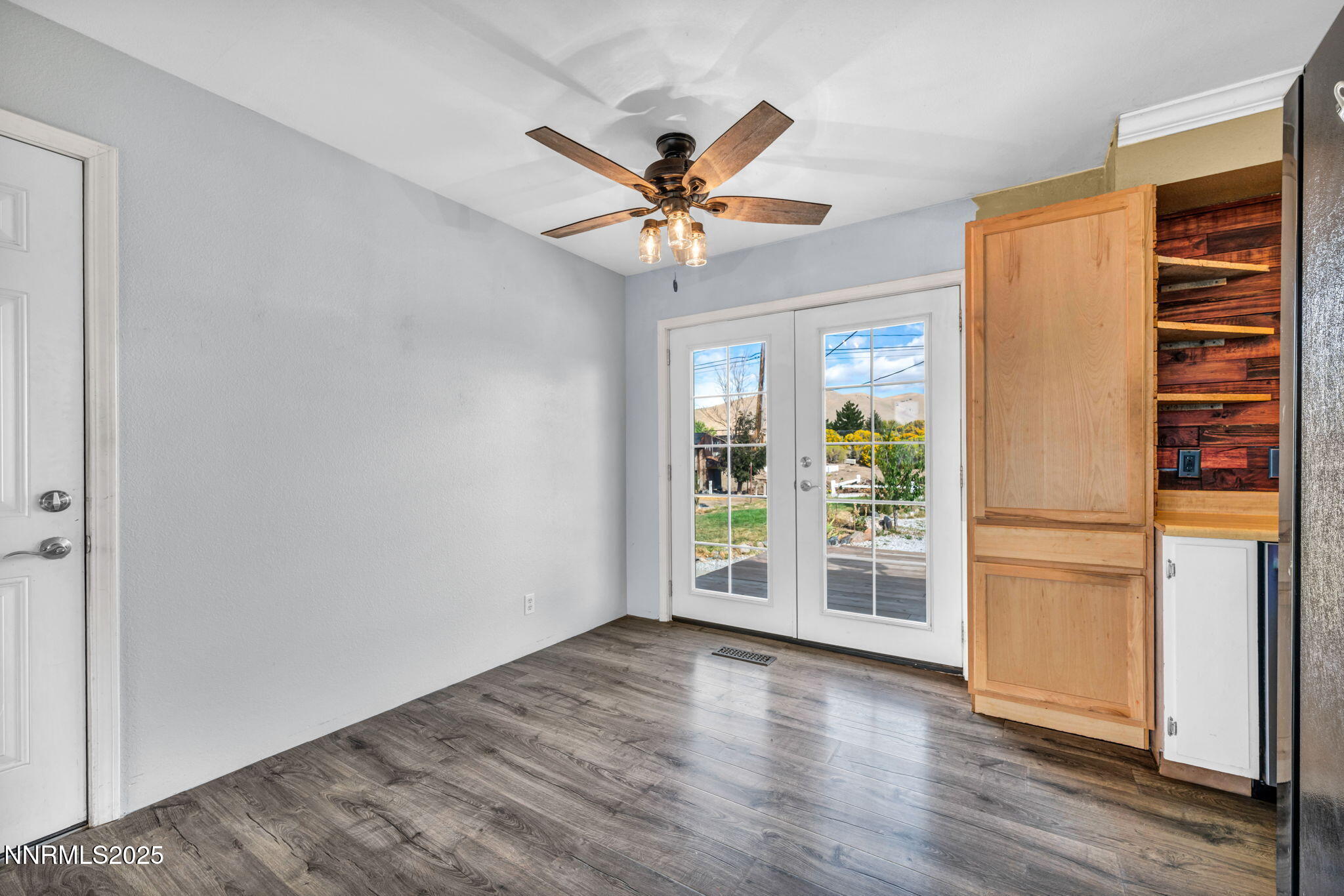 17475 Egret Lane Reno, NV 89508 - Photo 58 of 67 wooden floor in an empty room with a window