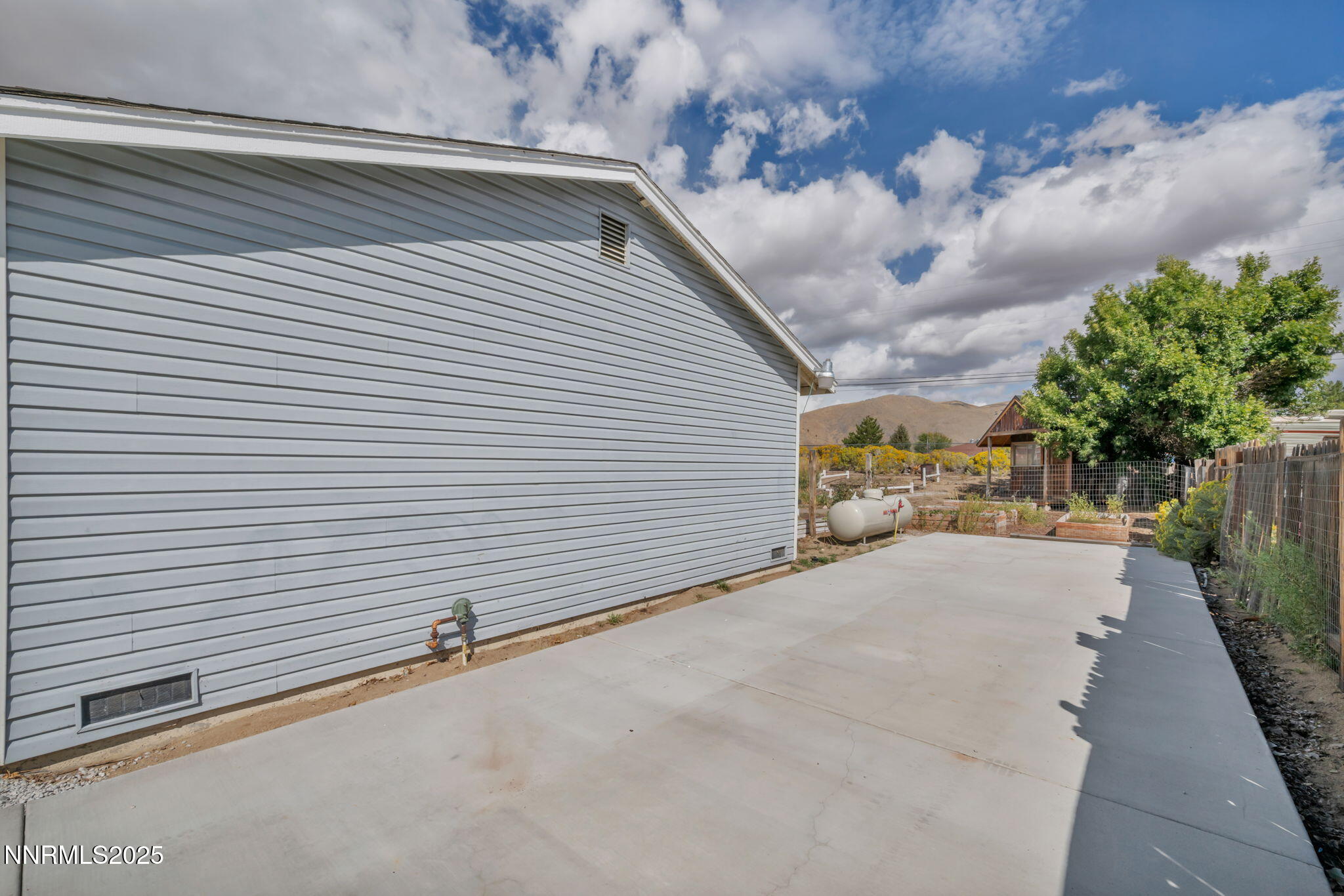 17475 Egret Lane Reno, NV 89508 - Photo 7 of 67 7-web-or-mls-17475-egret-ln