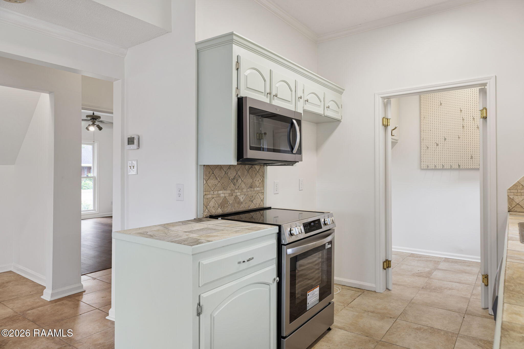 619 Canberra Road Lafayette, LA 70503 - Photo 15 of 28 15-web-or-mls-619 Canberra Rd-15