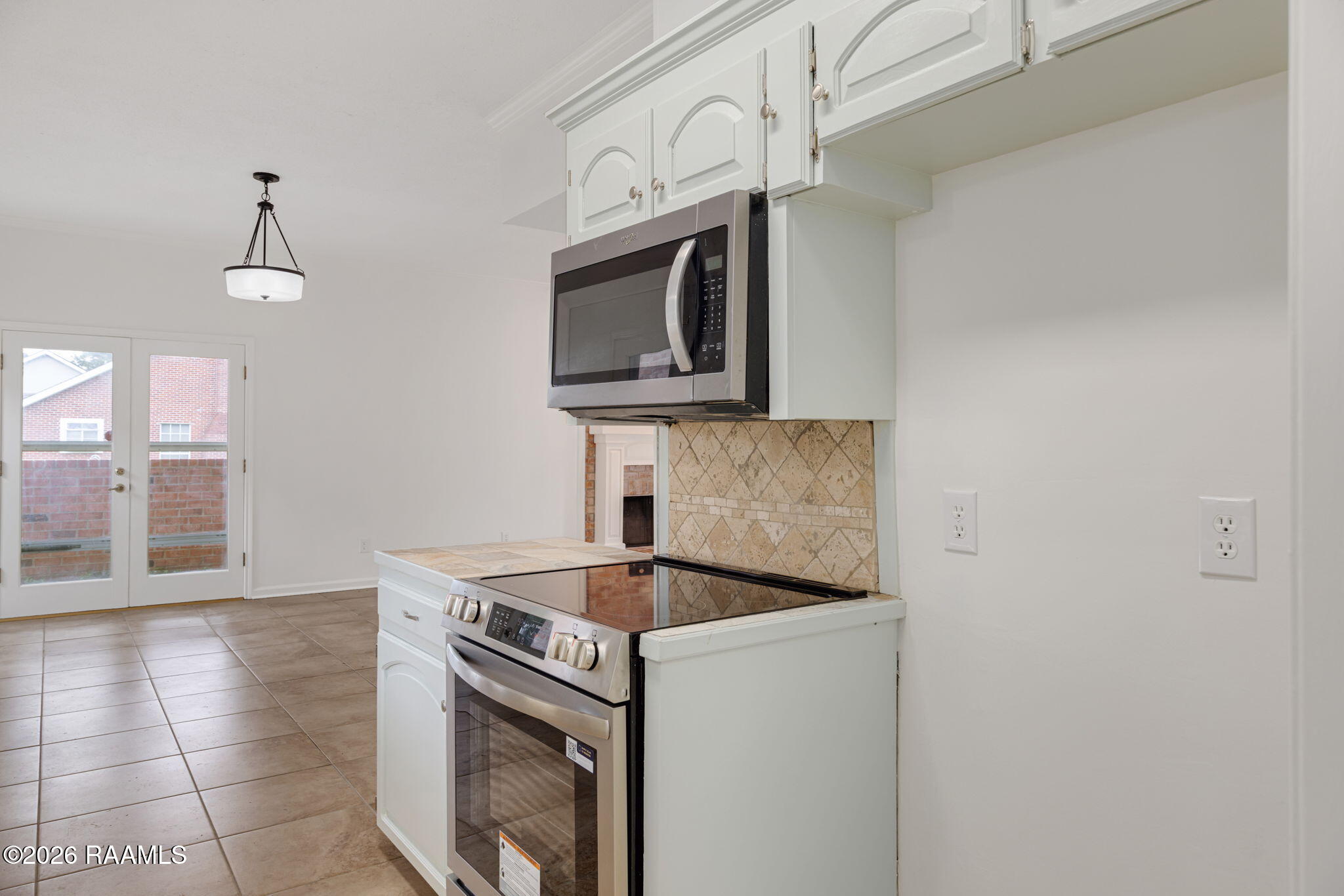 619 Canberra Road Lafayette, LA 70503 - Photo 17 of 28 17-web-or-mls-619 Canberra Rd-17
