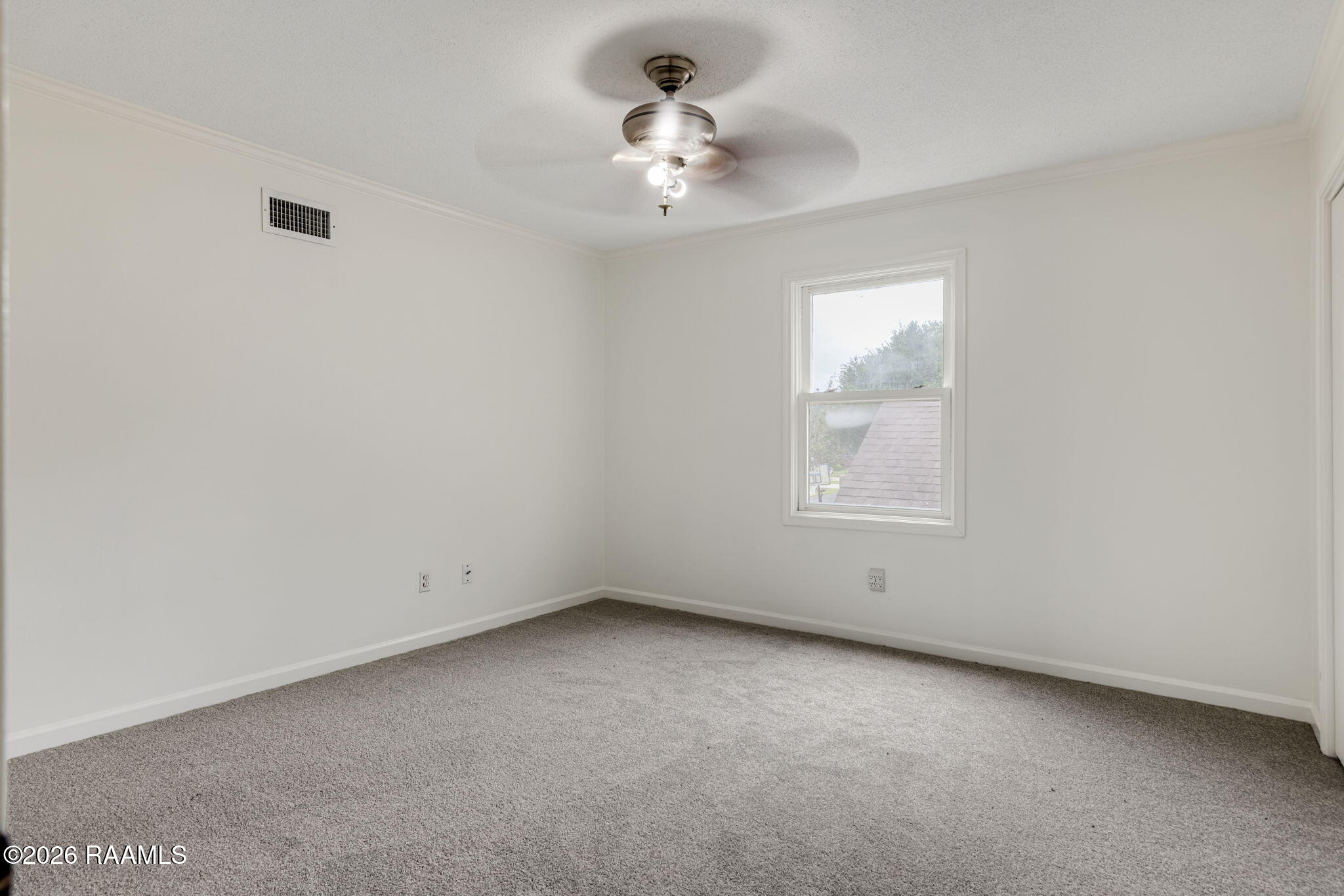 619 Canberra Road Lafayette, LA 70503 - Photo 22 of 28 22-web-or-mls-619 Canberra Rd-22