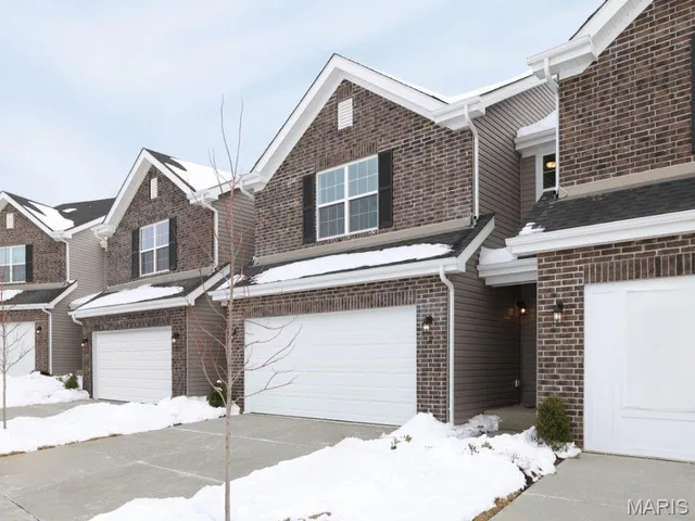 $347,695 | 12 Fairmount Grv Drive, St. Peters, MO 63376