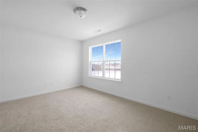 $347,695 | 12 Fairmount Grv Drive, St. Peters, MO 63376