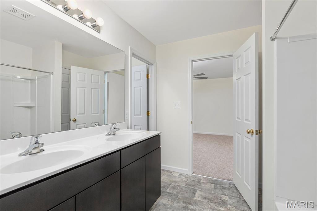 12 Fairmount Grv Drive St. Peters, MO 63376 - Photo 2 of 24