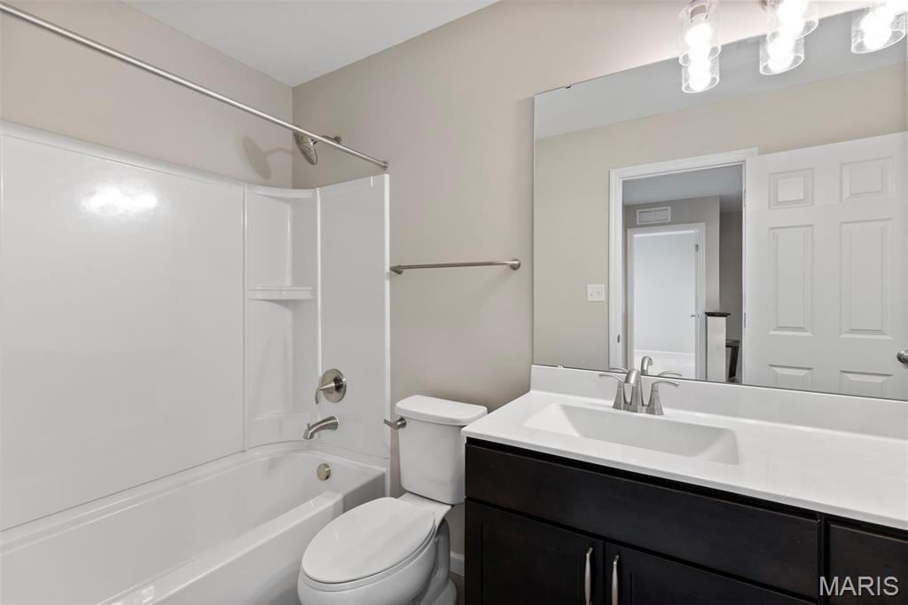 12 Fairmount Grv Drive St. Peters, MO 63376 - Photo 9 of 24