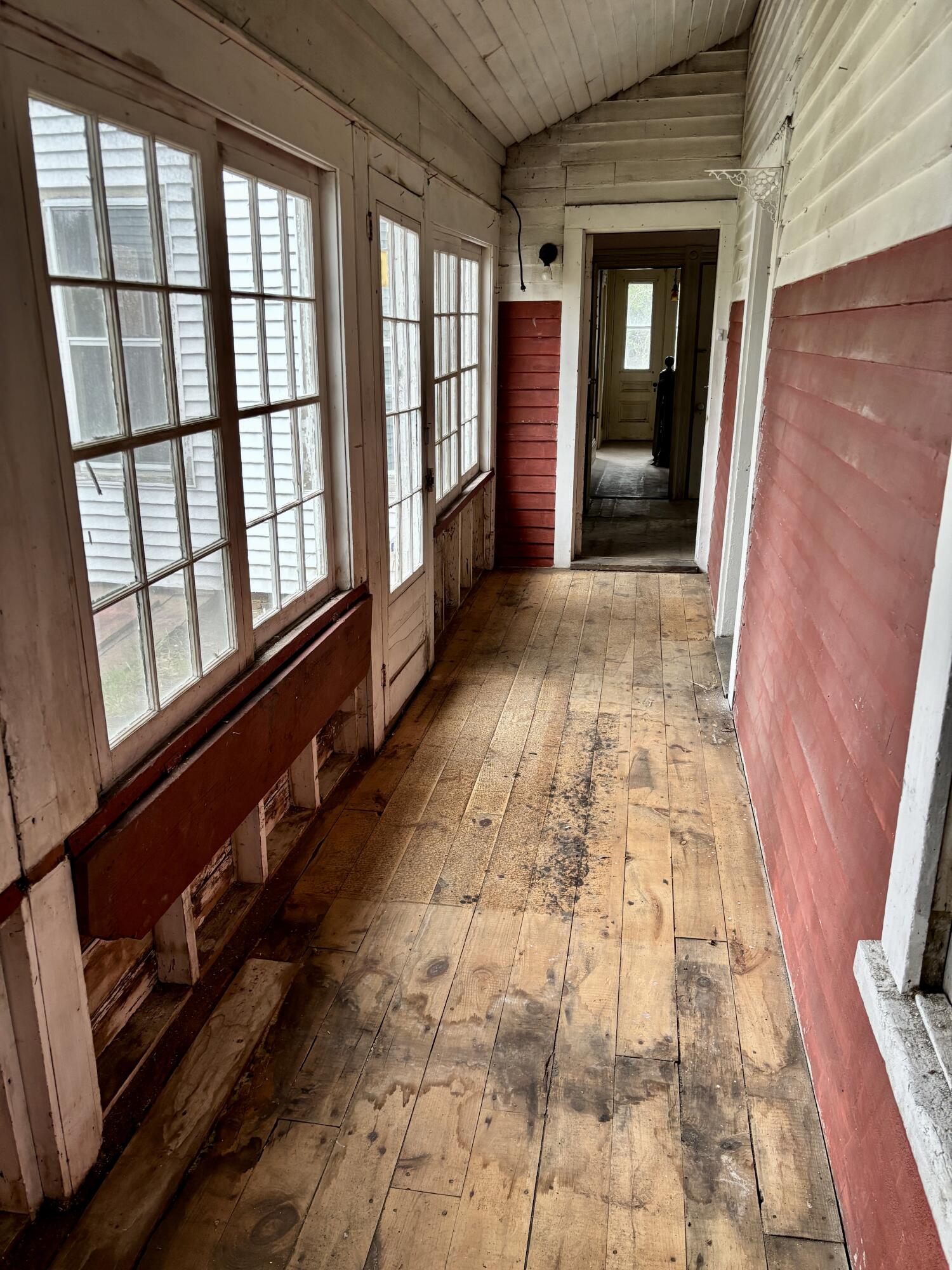 168 Rochester Street Berwick, ME 03901 - Photo 3 of 25 Barn&porch-2