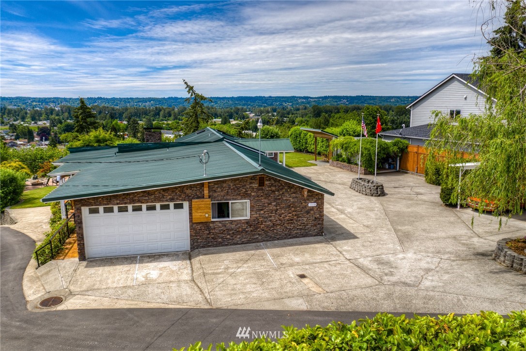 11112 Karshner Road East Edgewood, WA 98372 - Photo 24 of 40 a view of a terrace