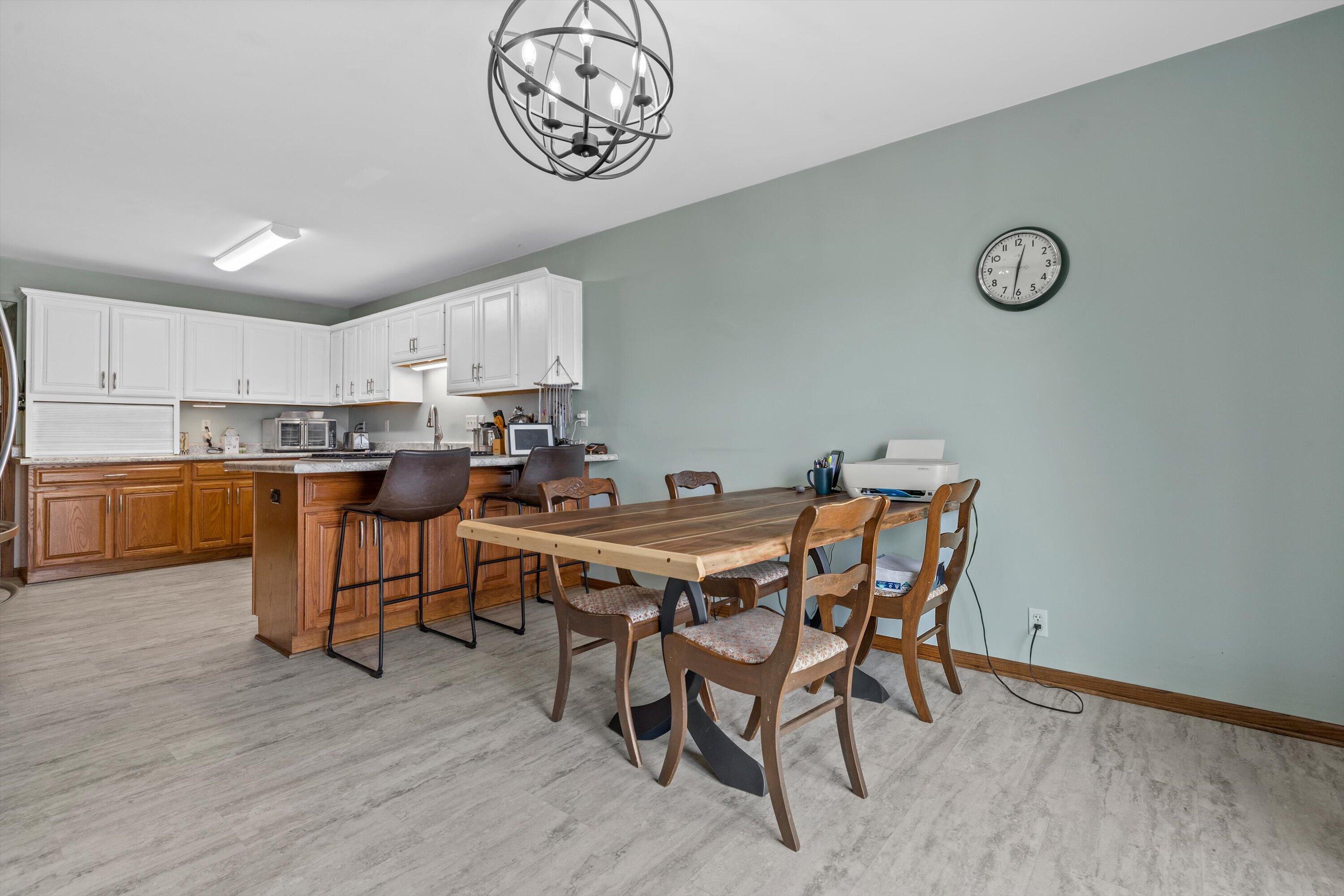 2558 North Green Bay Road Mount Pleasant, WI 53406 - Photo 9 of 46 Dining area