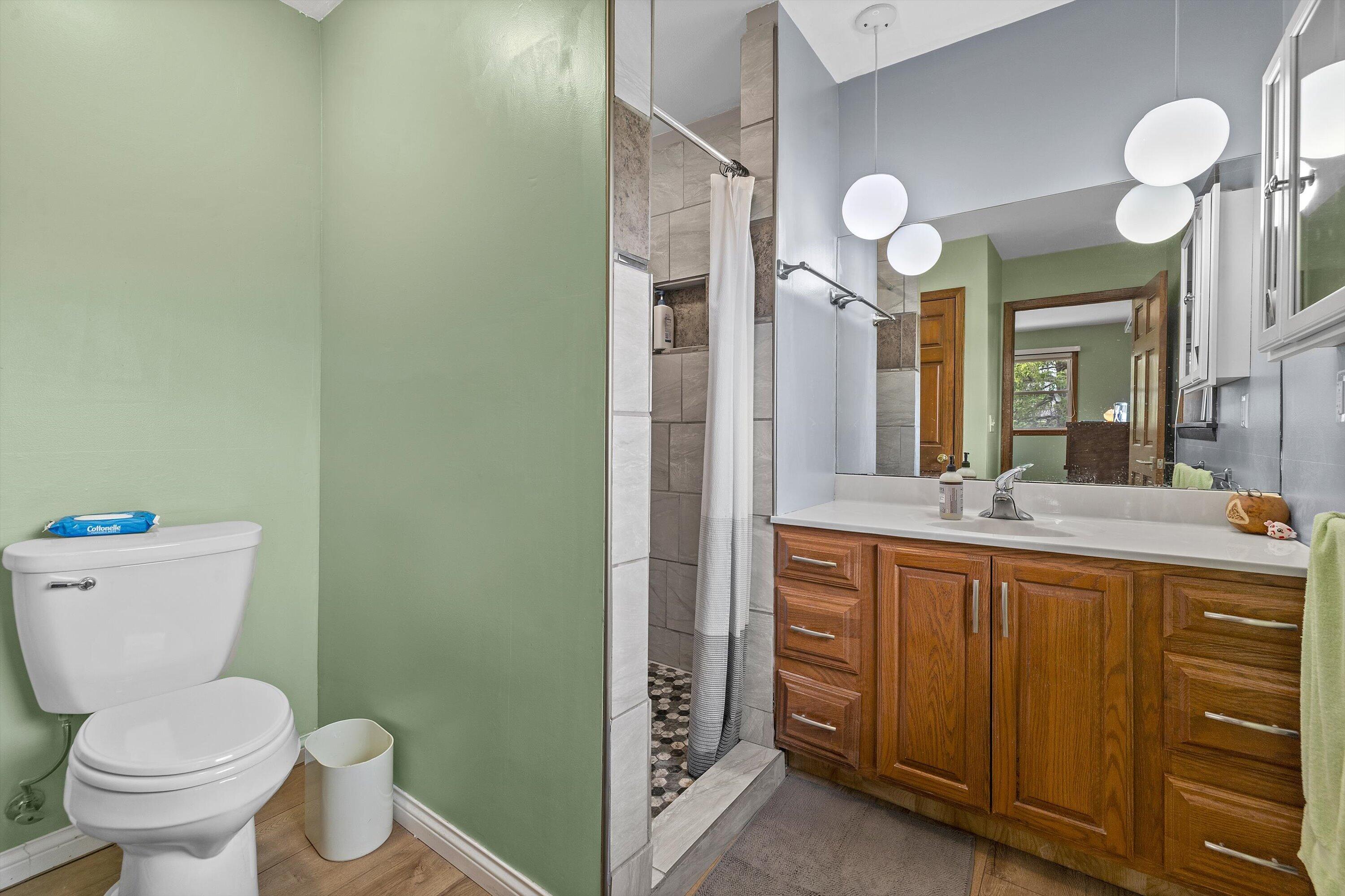 2558 North Green Bay Road Mount Pleasant, WI 53406 - Photo 25 of 46 Primary suite bathroom