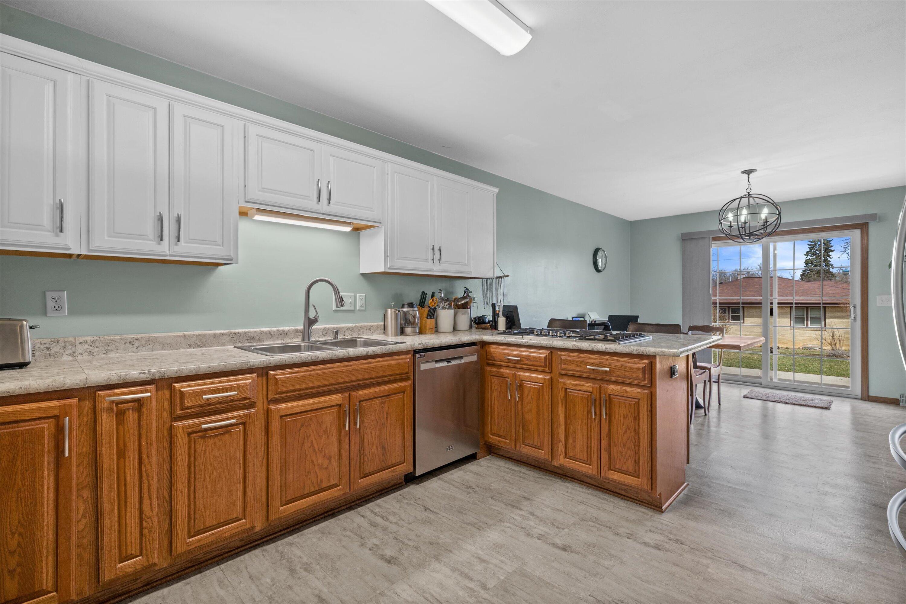 2558 North Green Bay Road Mount Pleasant, WI 53406 - Photo 4 of 46 Kitchen