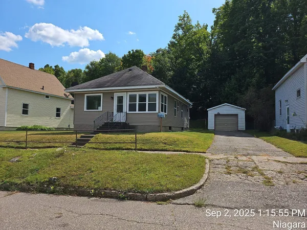 $84,900 | 1708 Ridge Street, Niagara, WI 54151