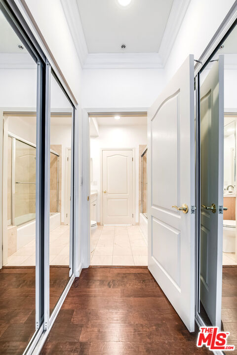 10630 Eastborne Avenue, Unit 203 Los Angeles, CA 90024 - Photo 18 of 26 a view of an entryway