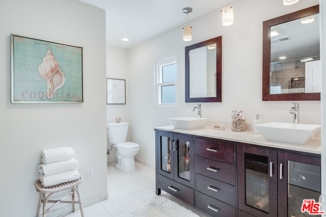 215 Waterview Street Playa del Rey, CA 90293 - Photo 16 of 40 Gallery Image 16