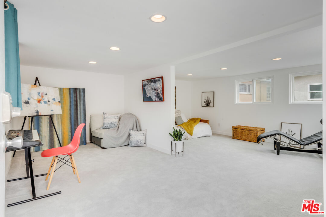 215 Waterview Street Playa del Rey, CA 90293 - Photo 29 of 40 Gallery Image 29
