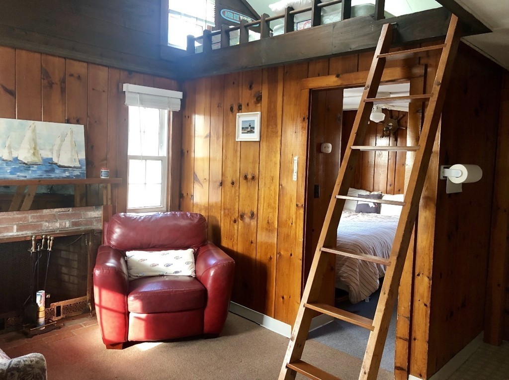110 Glendon Road, Unit 9 Dennis, MA 02639 - Photo 8 of 22 a living room with furniture