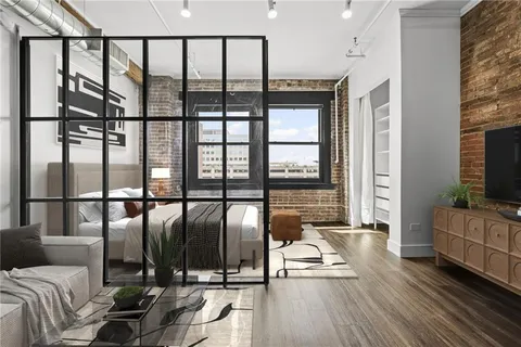 $174,950 | 706 Broadway Boulevard, Unit 505, Kansas City, MO 64105