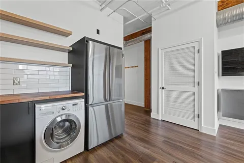 $174,950 | 706 Broadway Boulevard, Unit 505, Kansas City, MO 64105