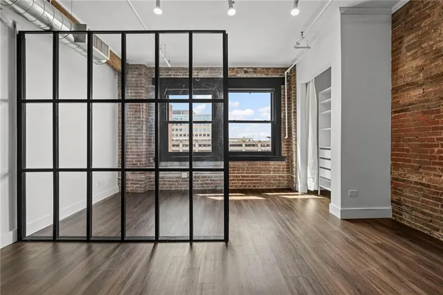 $174,950 | 706 Broadway Boulevard, Unit 505, Kansas City, MO 64105