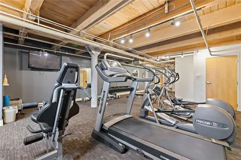 $174,950 | 706 Broadway Boulevard, Unit 505, Kansas City, MO 64105