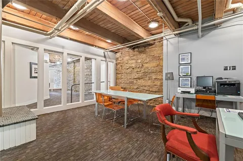 $174,950 | 706 Broadway Boulevard, Unit 505, Kansas City, MO 64105