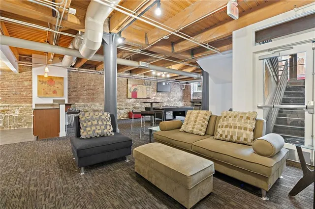 $174,950 | 706 Broadway Boulevard, Unit 505, Kansas City, MO 64105