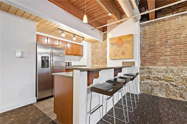 $174,950 | 706 Broadway Boulevard, Unit 505, Kansas City, MO 64105