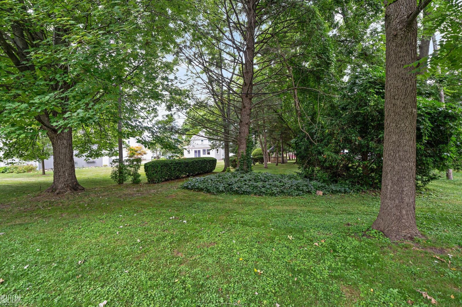 34684 East Maple Street Memphis, MI 48041 - Photo 43 of 51 50084627-42.JPG