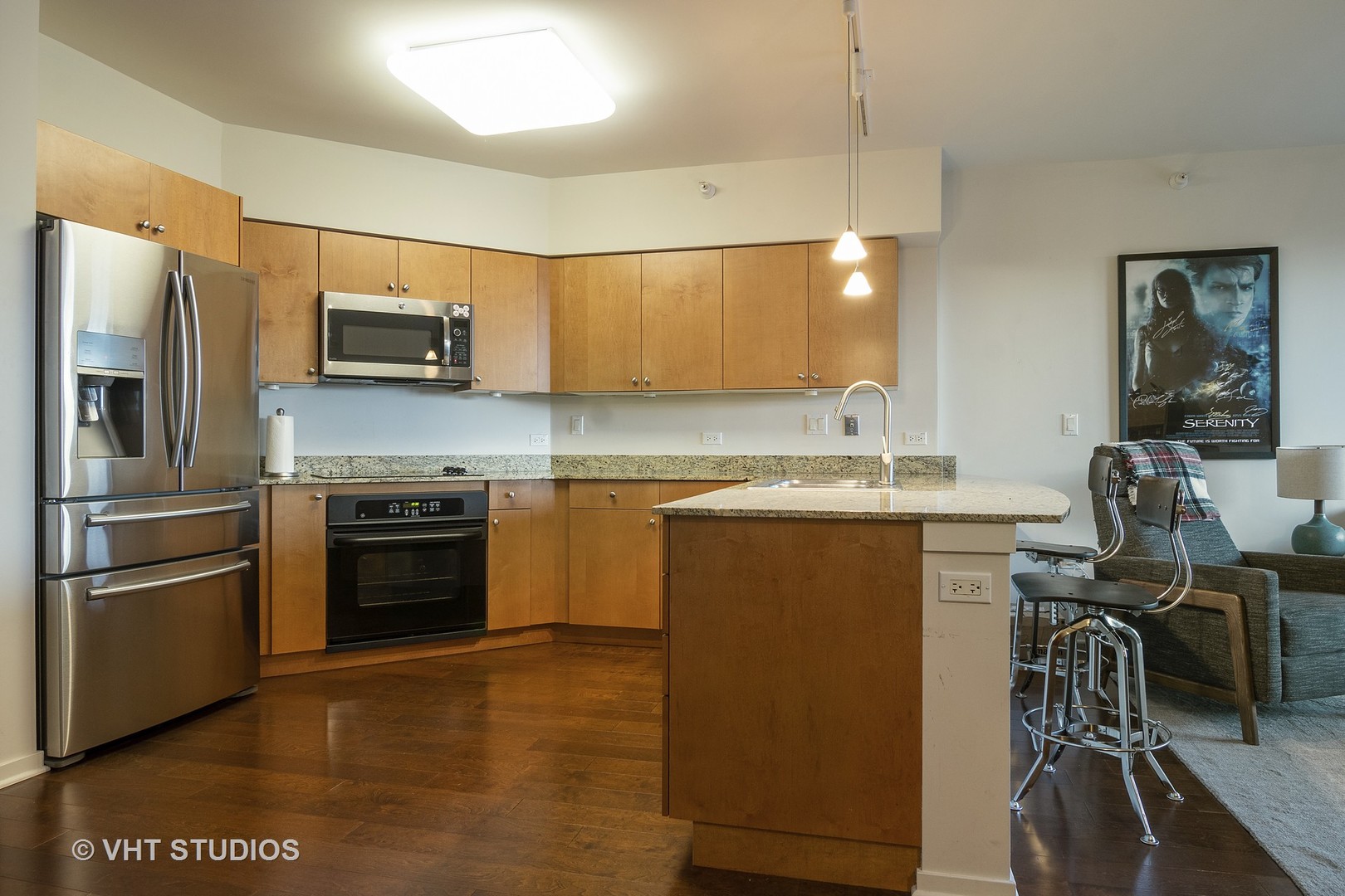 807 Davis Street, Unit 708 Evanston, IL 60201 - Photo 5 of 14