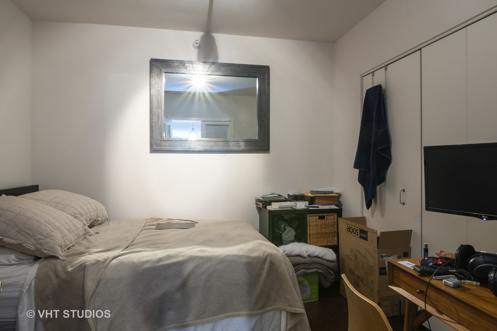 807 Davis Street, Unit 708 Evanston, IL 60201 - Photo 8 of 14