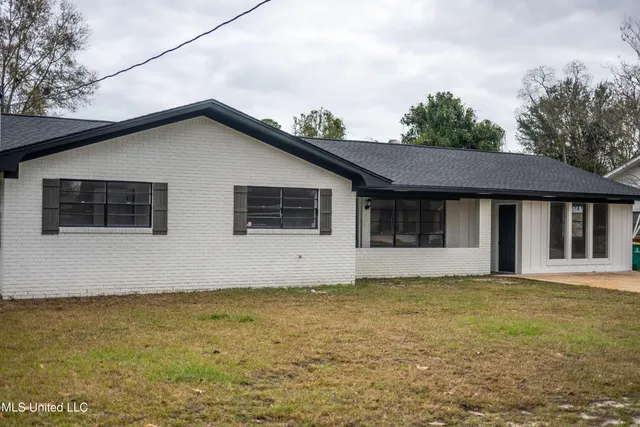 $274,900 | 856 Rustwood Drive, Biloxi, MS 39532