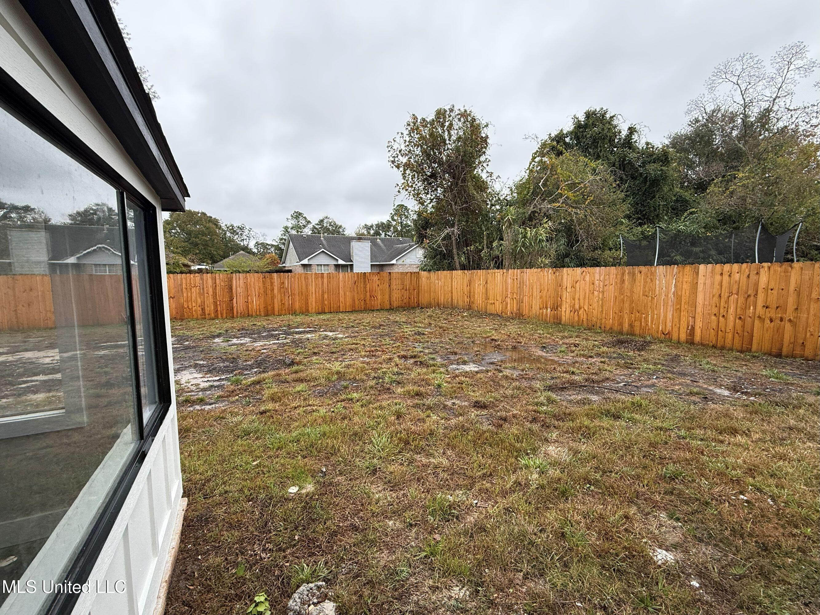 856 Rustwood Drive Biloxi, MS 39532 - Photo 11 of 24 sized 526