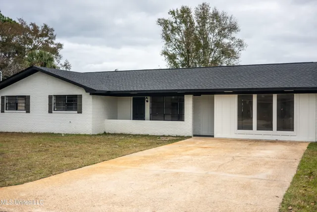 $274,900 | 856 Rustwood Drive, Biloxi, MS 39532